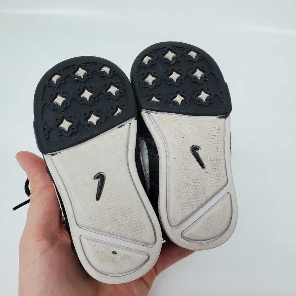 Nike Baby Boy Large Logo Sneakers - Picture 9 of 10